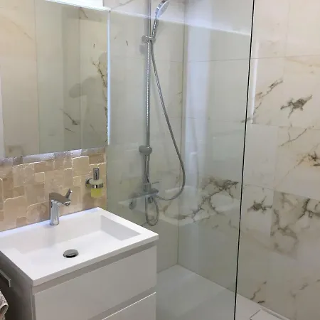 Moderne Daire *
