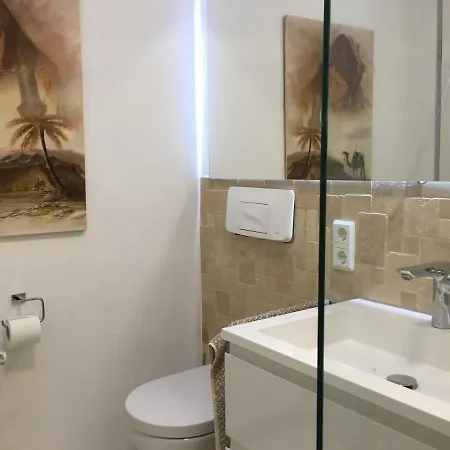 Moderne アパート