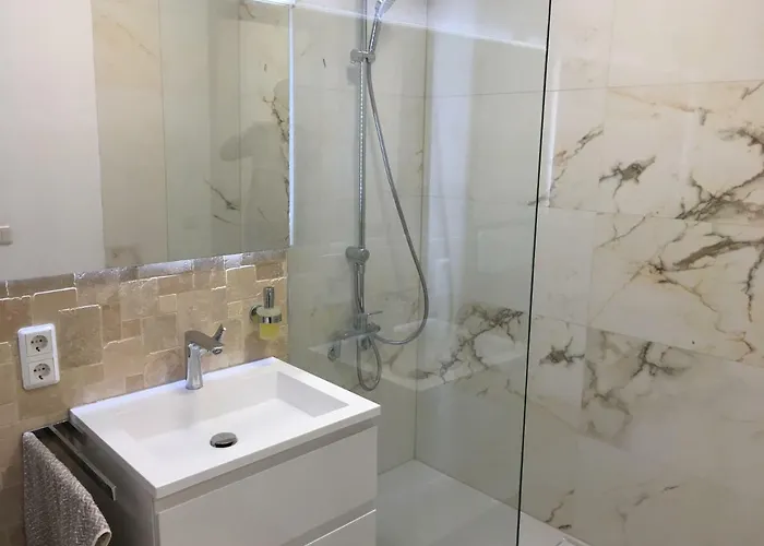 Moderne Διαμέρισμα *